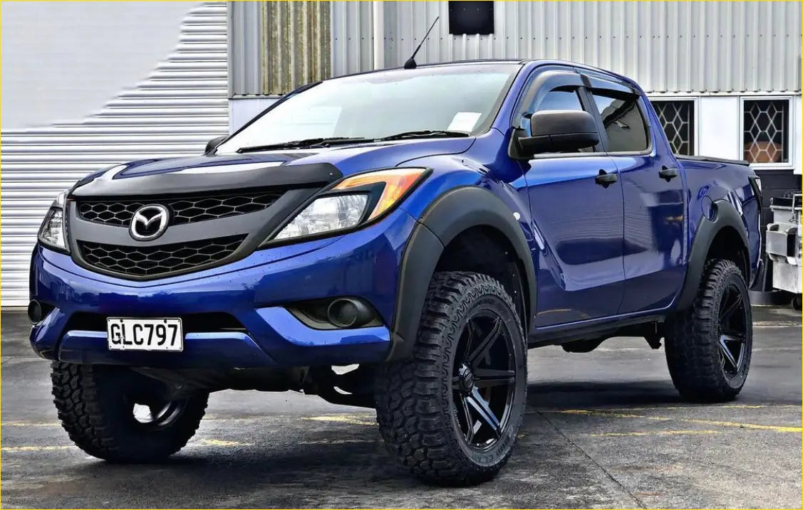 MAZDA BT50 BONNET GUARD & VISOR COMBO 2012-2020