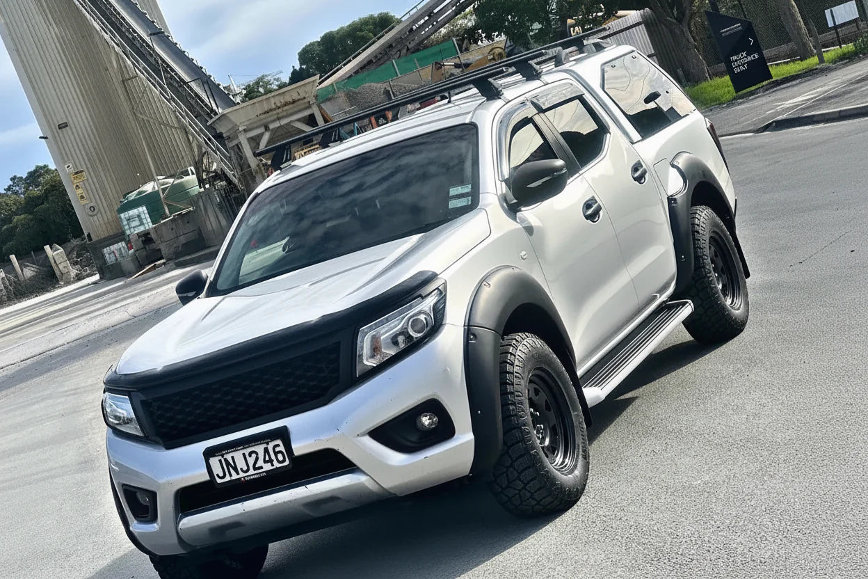 NAVARA NP300 - BOLT FLARES