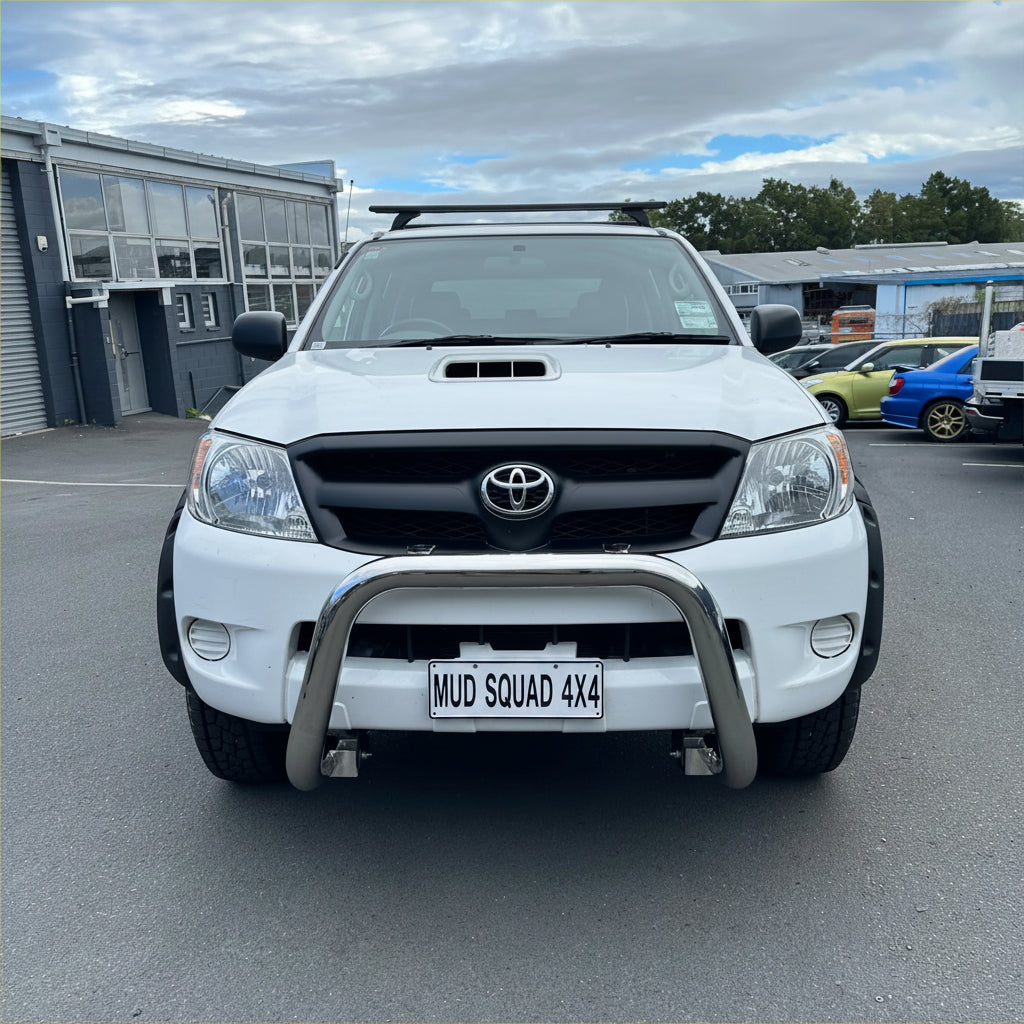 Nudge Bar (Compatible Front Sensors) Toyota Hilux Vigo 2005-2015