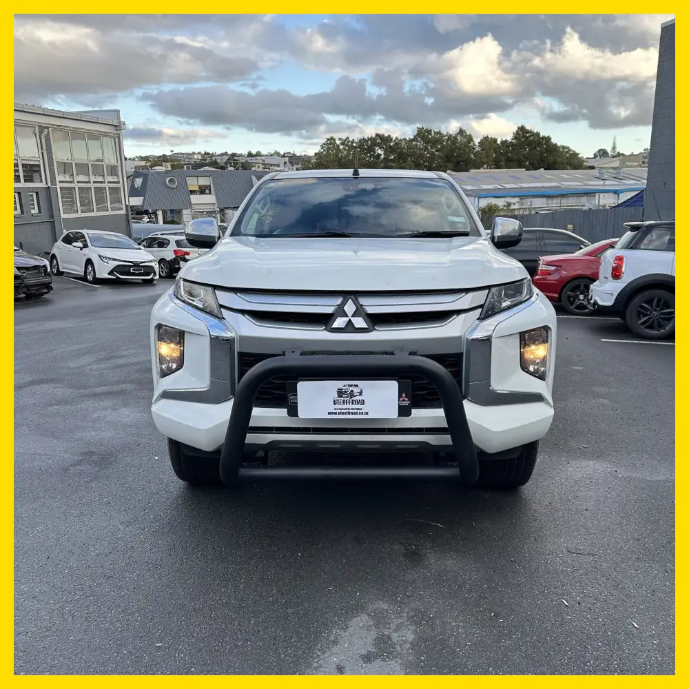 Nudge bar for Triton 2019-2023 Black