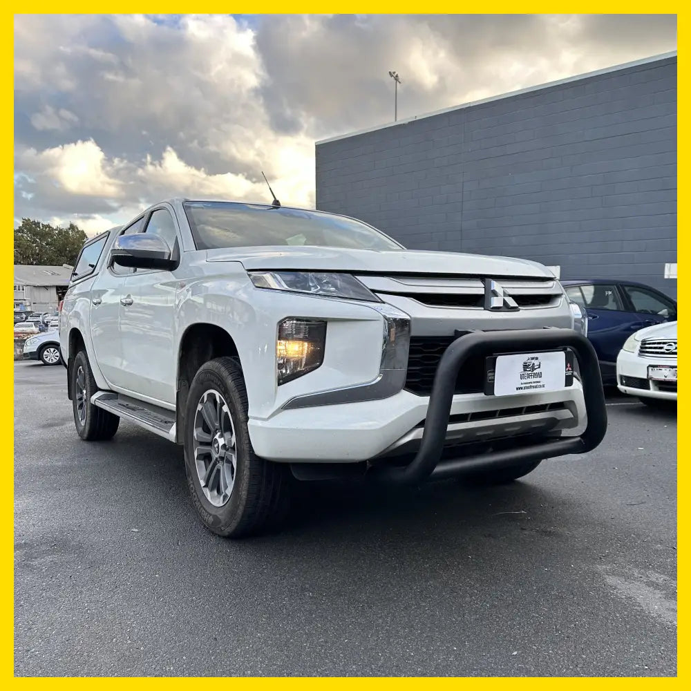 Nudge bar for Triton 2019-2023 Black