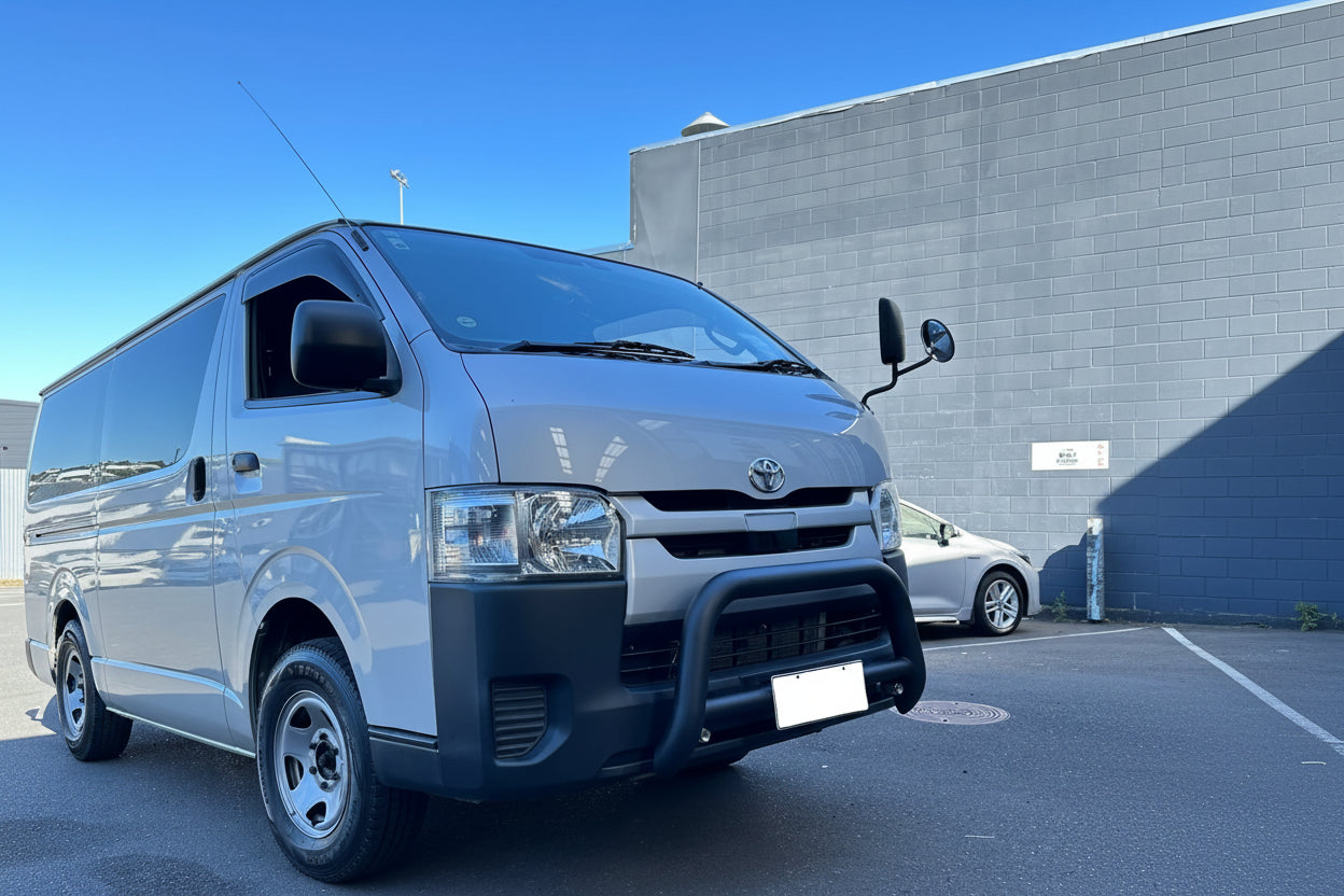 Nudge Bar Toyota Hiace Narrow Body 2005-2019 Matte Black