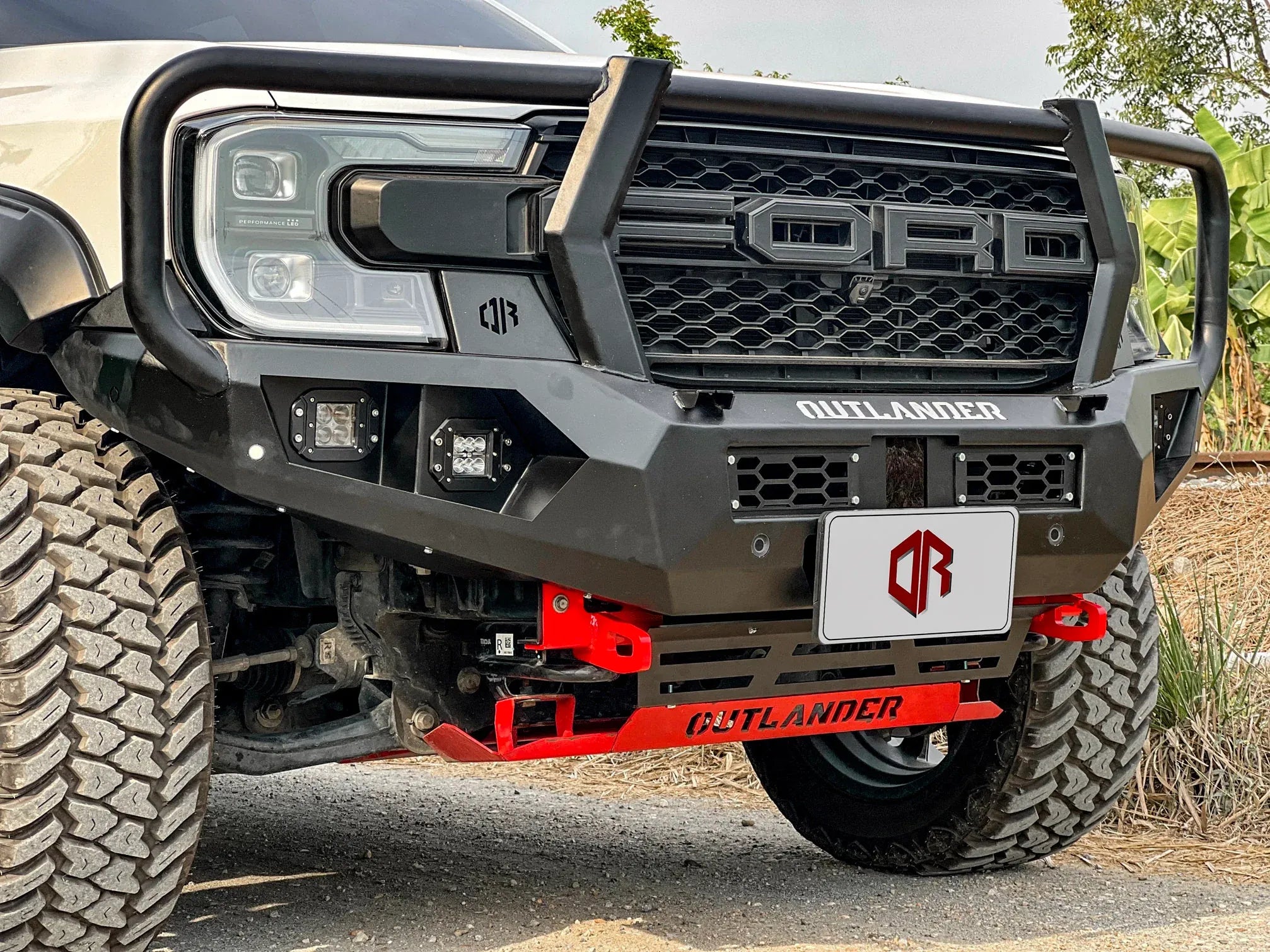 Outlander 4x4 Ford Ranger 2022 - 2025 Bull Bar | Loop