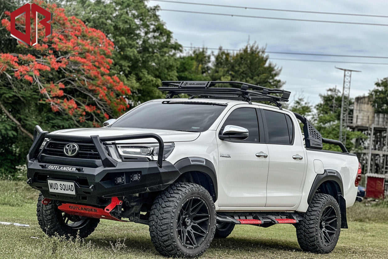 Outlander 4x4 Toyota Hilux 2020 - 2025 Bull Bar | Loop