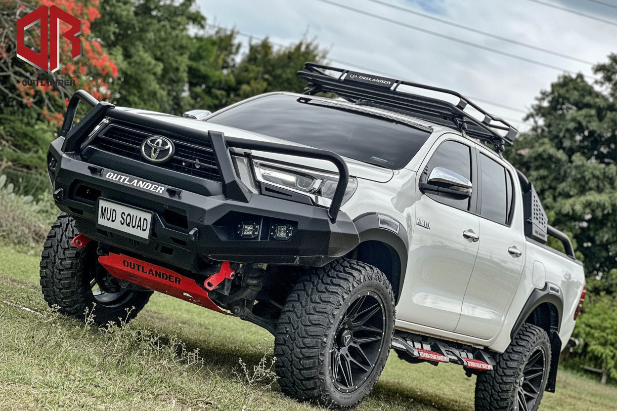 Outlander 4x4 Toyota Hilux 2020 - 2025 Bull Bar | Loop
