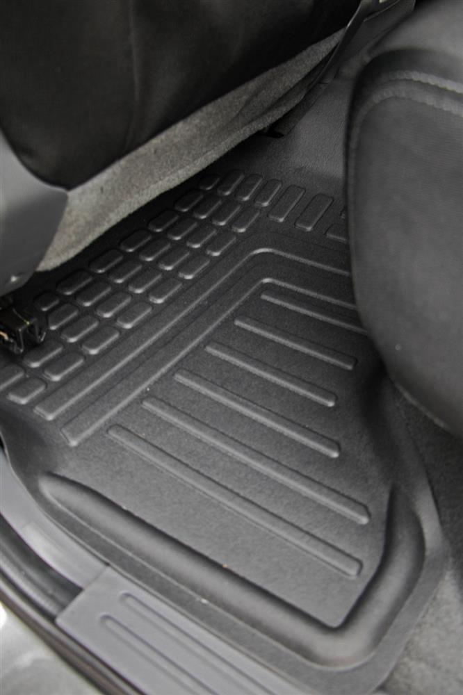 Premium Deep Dish Floor Liners for Volkswagen Amarok Single Cab 2017-2022