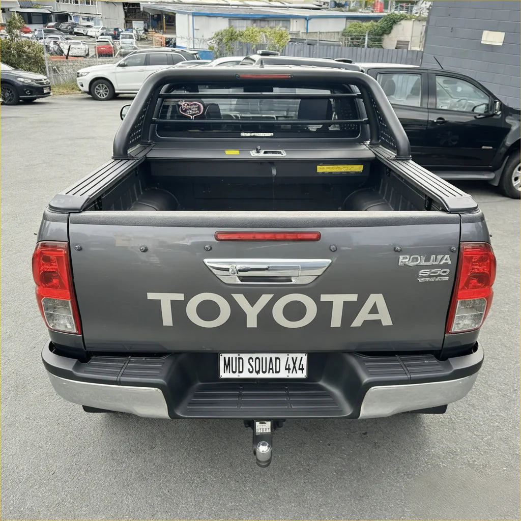 Roll Bar T10 and Manual Roller Shutter for Toyota Hilux 2015-2025