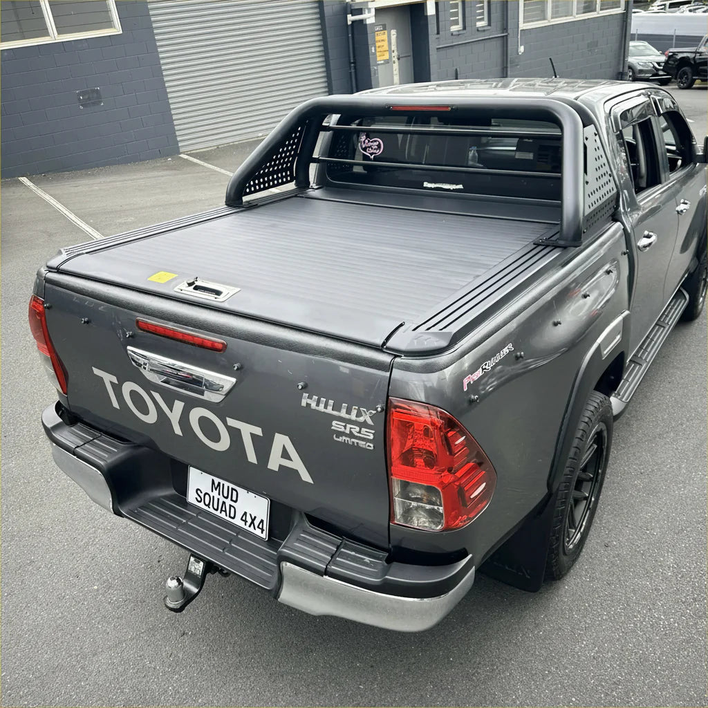 Roll Bar T10 and Manual Roller Shutter for Toyota Hilux 2015-2025