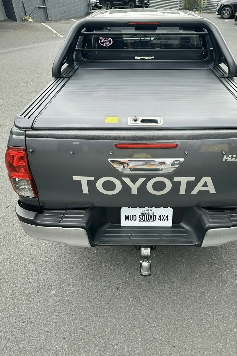 Ruggedized Manual Roller Shutter/Tonneau Cover for Toyota Hilux - Shutter
