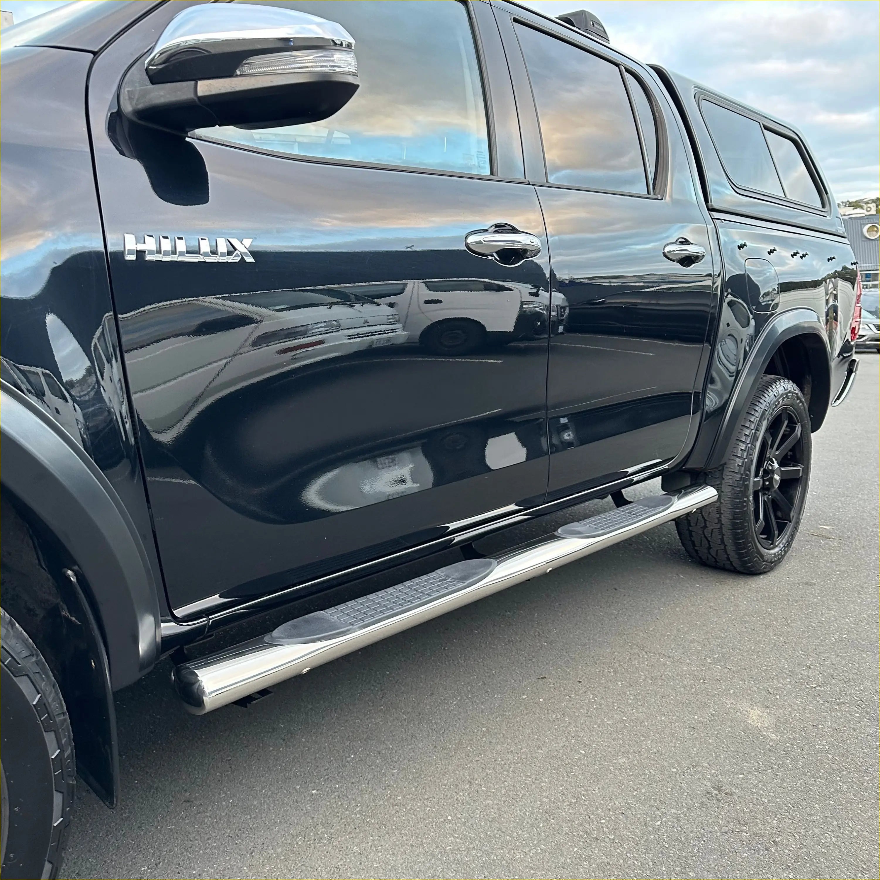 Running Board 4 inch Oval Tube Stainless Steel Hilux 2015-Current