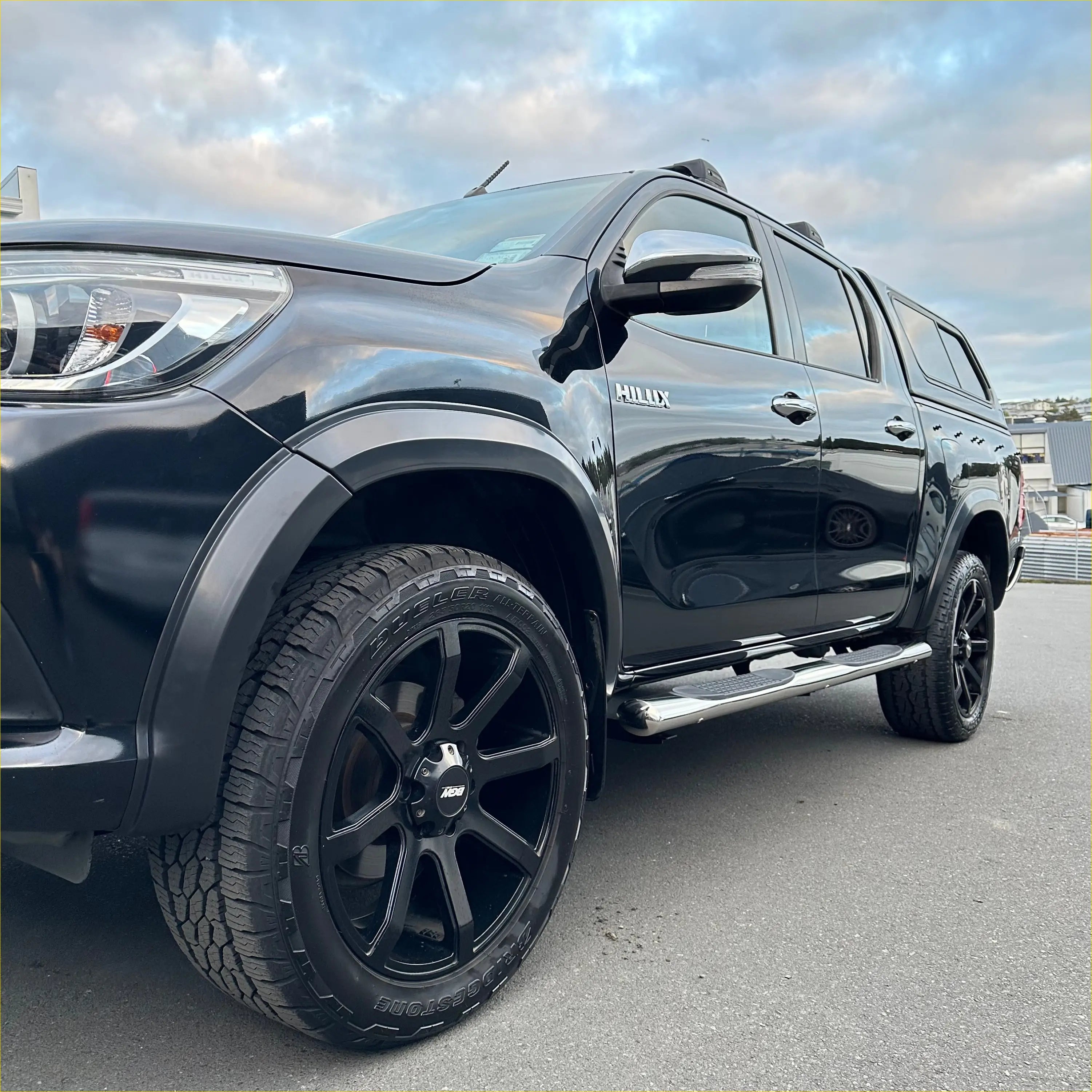 Running Board 4 inch Oval Tube Stainless Steel Hilux 2015-Current