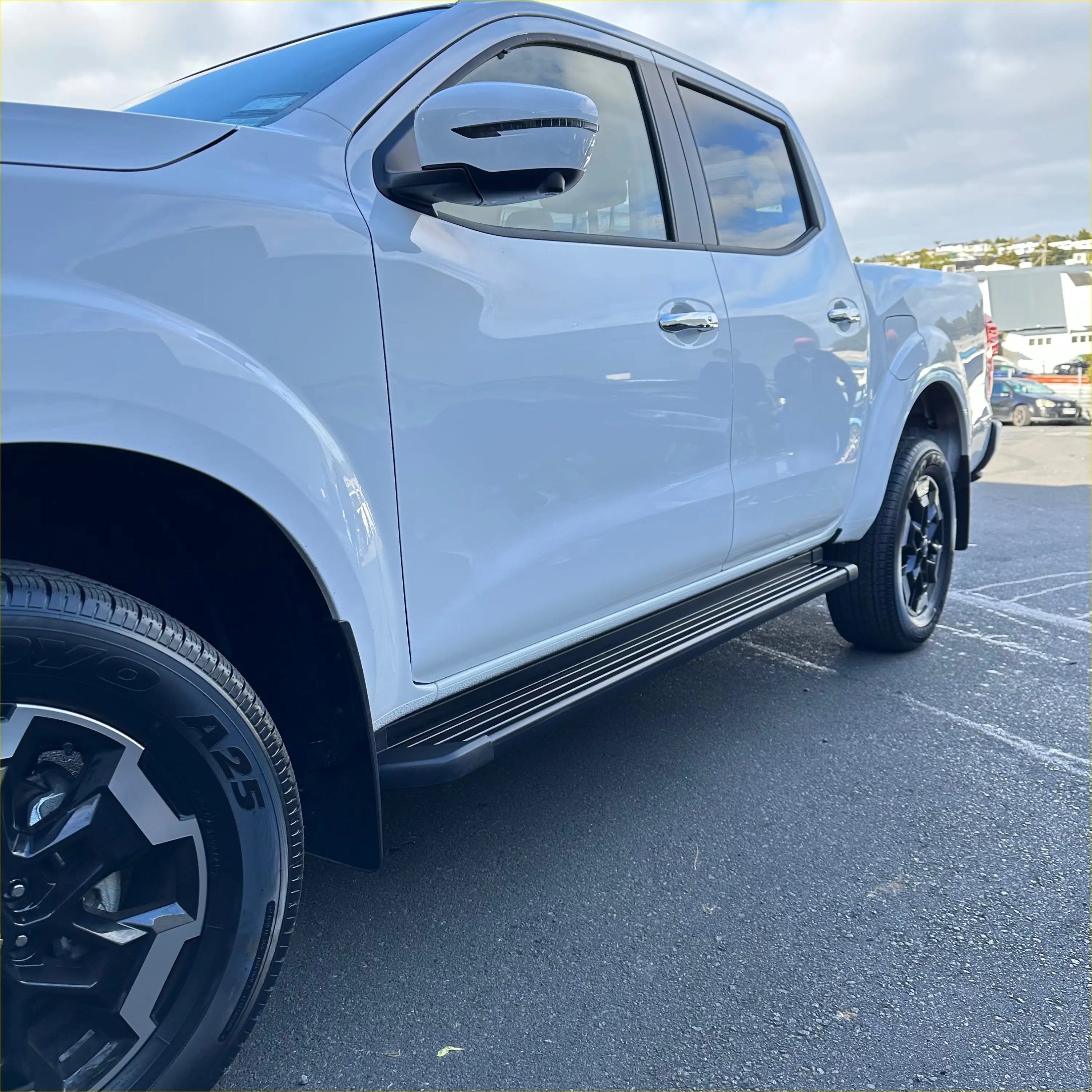 Side Step Running Board OEM Style Nissan Navara 2015-Current Double