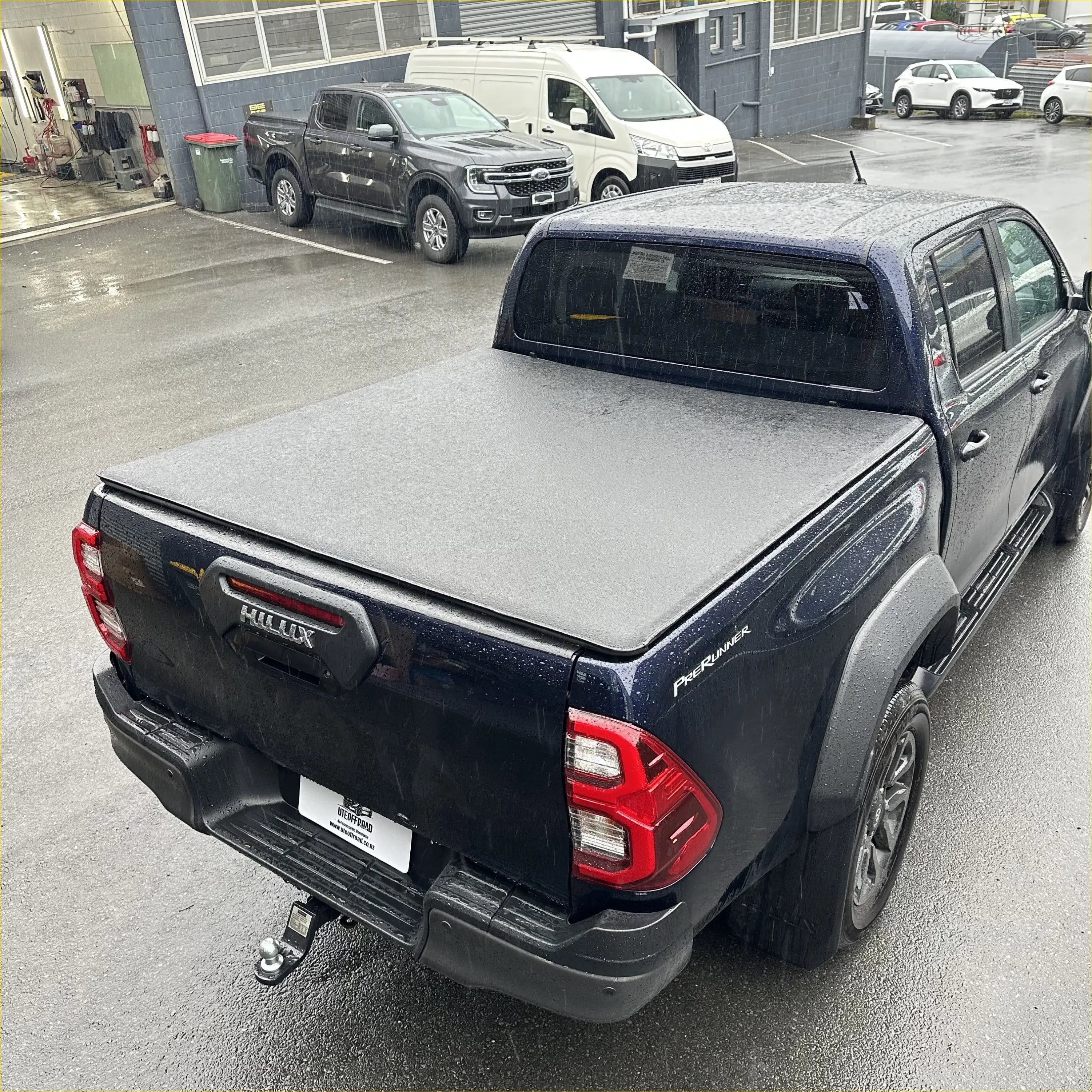 Soft Tonneau Cover for Toyota Hilux 2015-2020 SR5/SR5 Cruiser Double