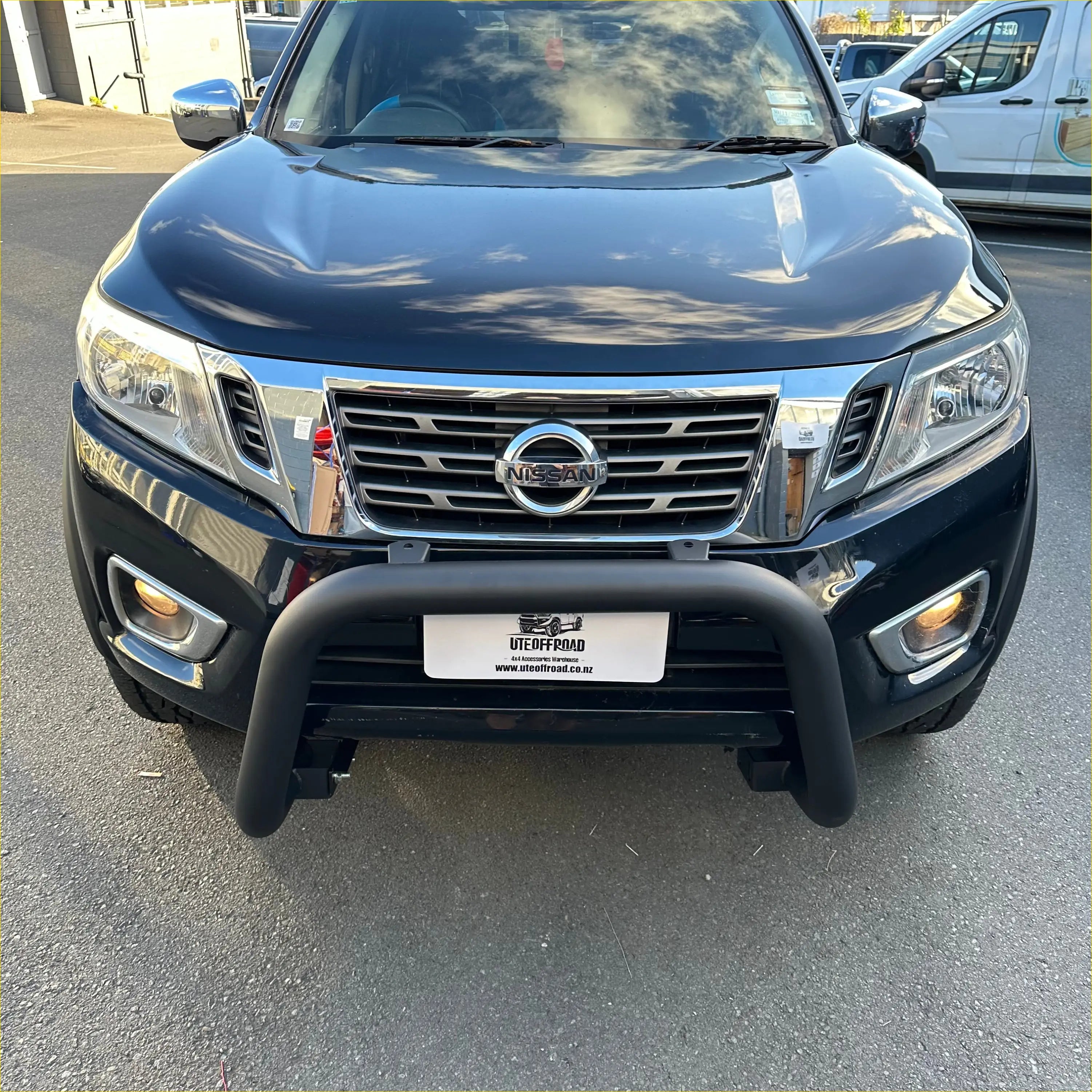 Stainless Steel Nudge Bar Nissan Navara NP300 2015-2020 Matte Black W2