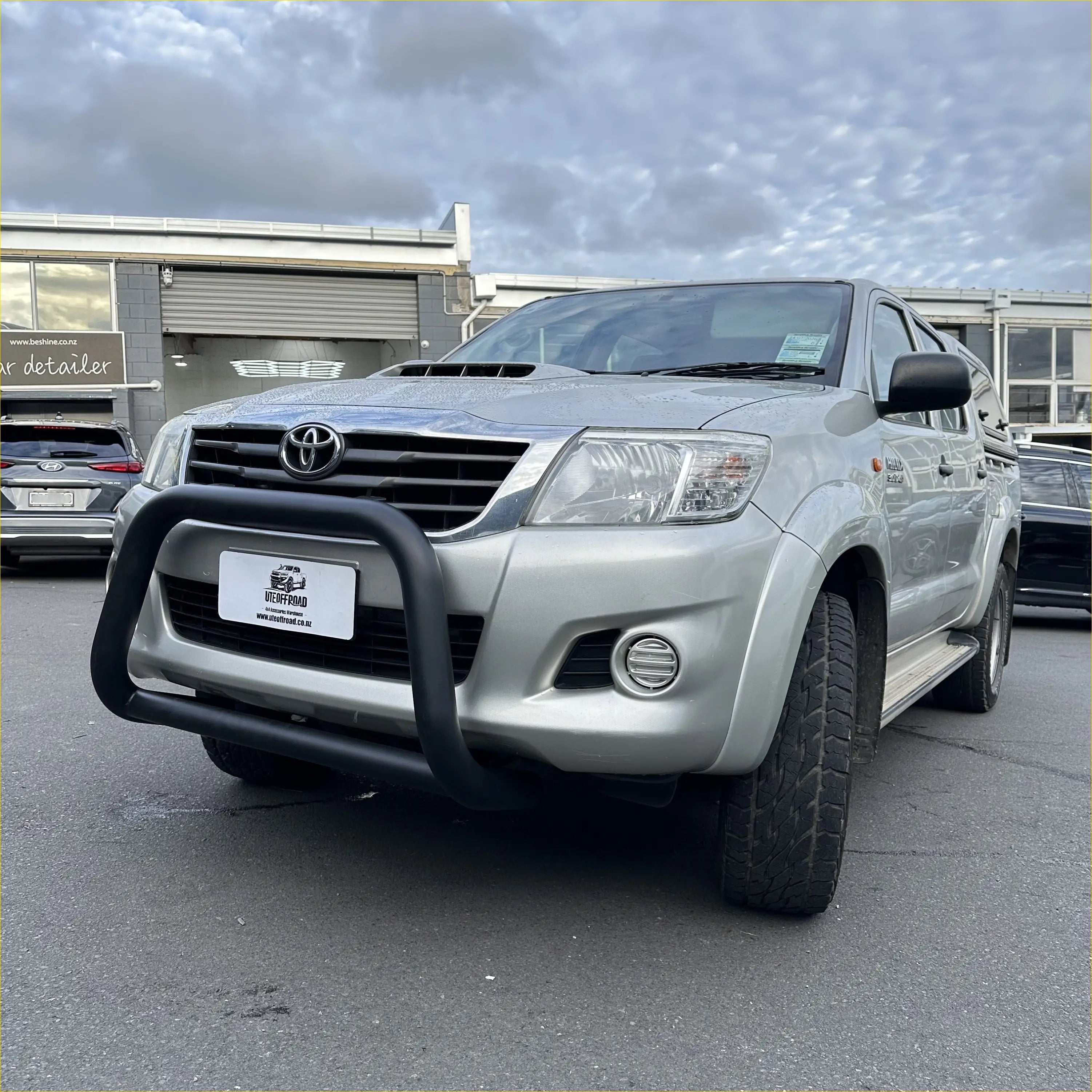 Stainless Steel Nudge Bar Toyota Hilux 2005-2015 Matte Black