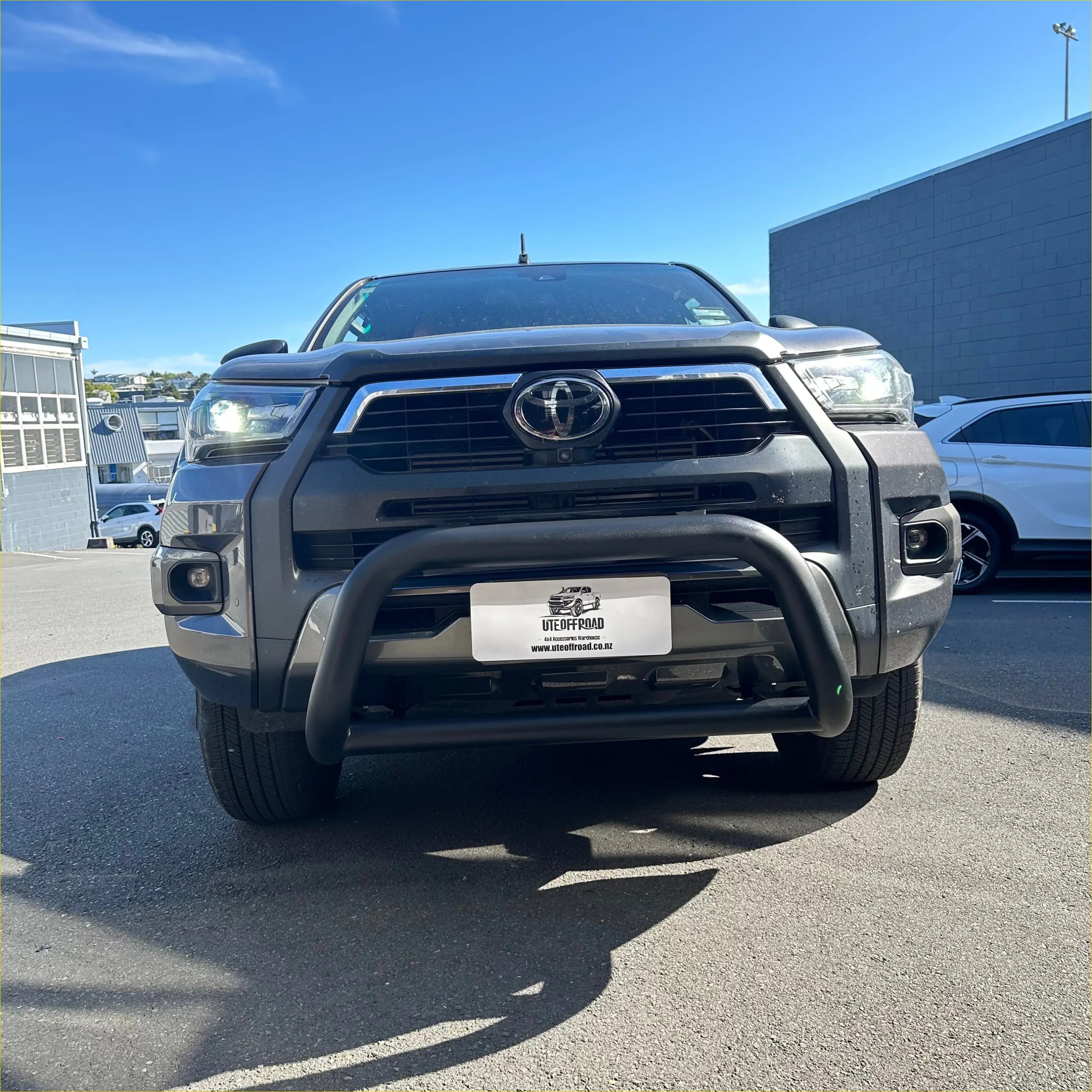 Stainless Steel Nudge Bar Toyota Hilux 2021-2025 Medium