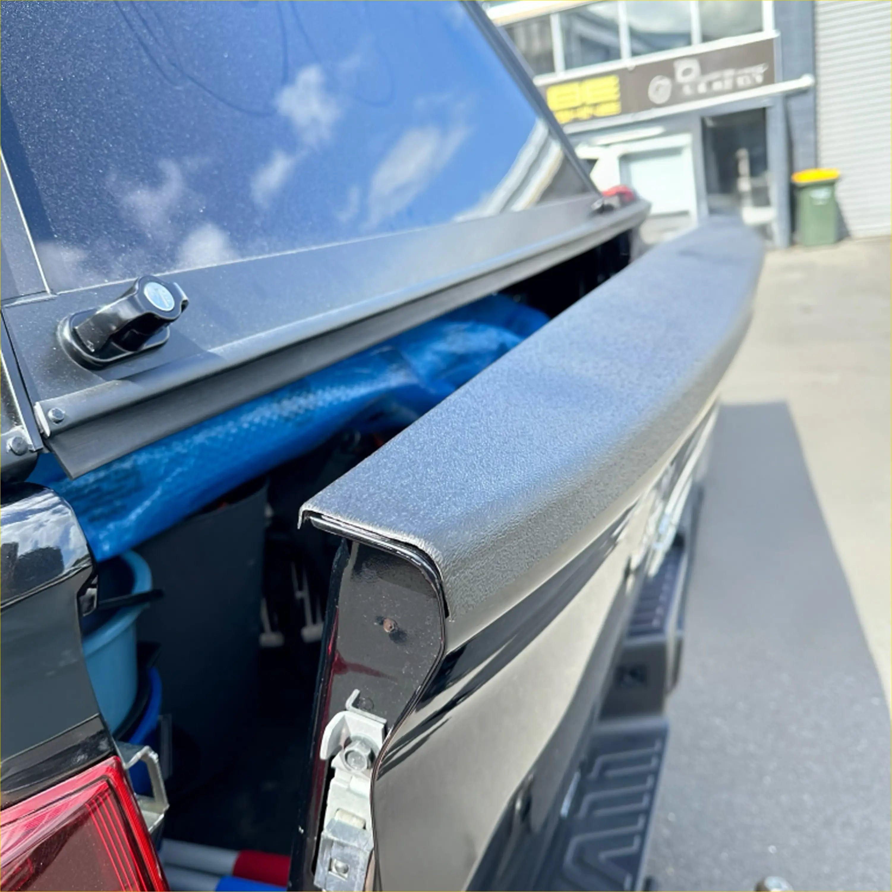 Tailgate Cover for Nissan Navara 2021+ Textured Black - Bedside / cover